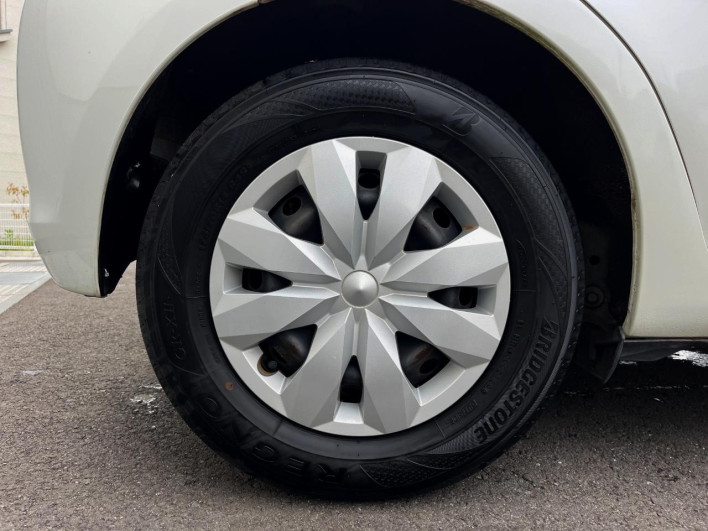 2015 Toyota Vitz DBA-NSP130 (UW-6a126ce19161e)[11]