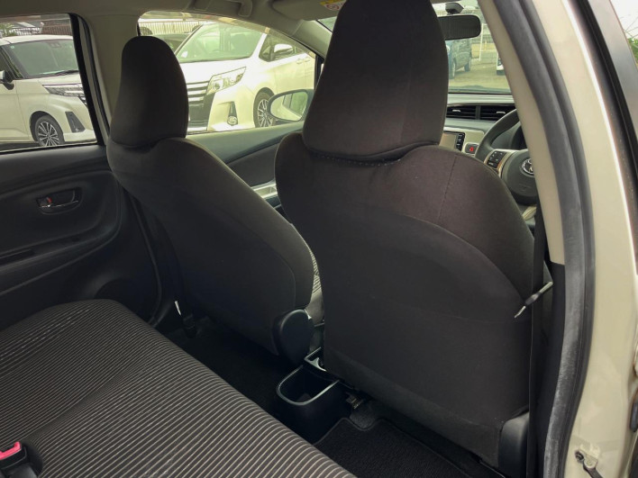 2015 Toyota Vitz DBA-NSP130 (UW-6a126ce19161e)[21]