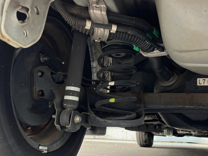 2015 Toyota Vitz DBA-NSP130 (UW-6a126ce19161e)[29]