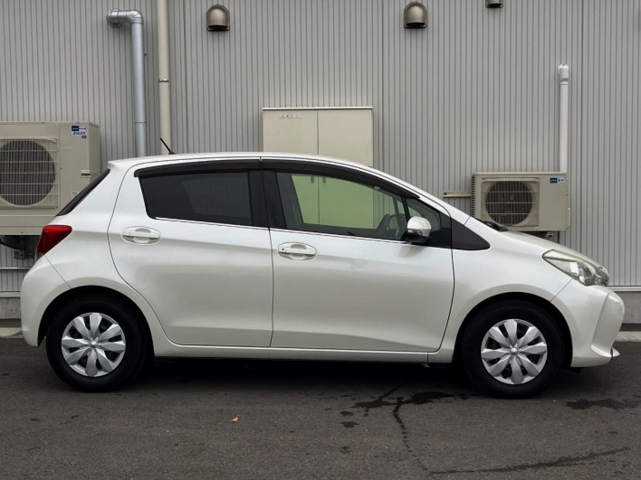 2015 Toyota Vitz DBA-NSP130 (UW-6a126ce19161e)[23]