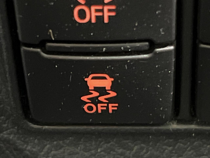 2015 Toyota Sienta DBA-NSP170G (UW-6a126ce218ba4)[27]