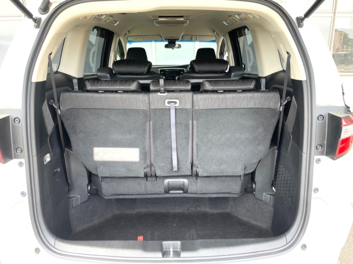 2016 Honda Odyssey DBA-RC1 (UW-6a126cea5701b)[18]