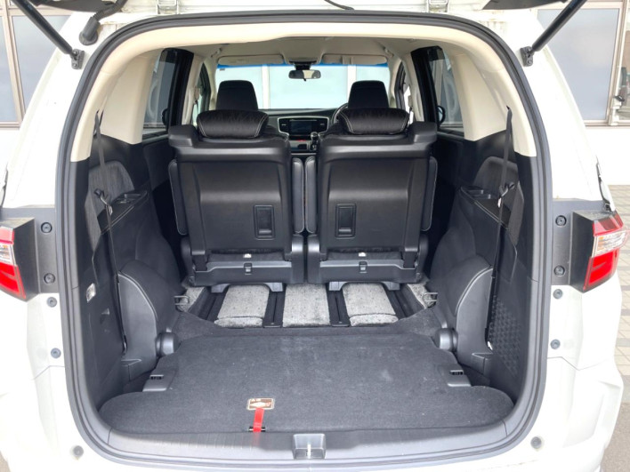 2016 Honda Odyssey DBA-RC1 (UW-6a126cea5701b)[17]