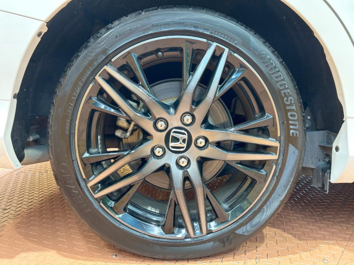 2017 Honda Odyssey DBA-RC1 (UW-6a126cea85c66)[8]