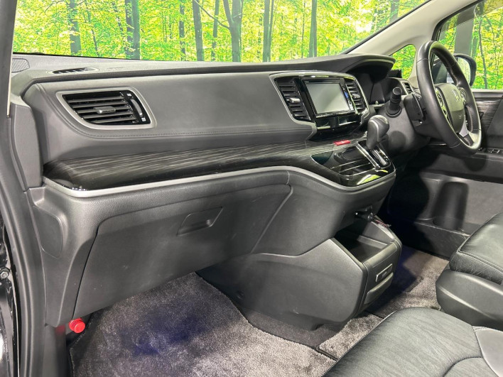 2016 Honda Odyssey DBA-RC2 (UW-6a126ceb44be5)[11]
