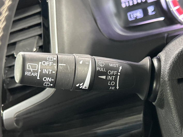 2016 Honda Odyssey DBA-RC2 (UW-6a126ceb44be5)[24]