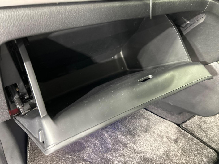 2016 Honda Odyssey DBA-RC2 (UW-6a126ceb44be5)[12]