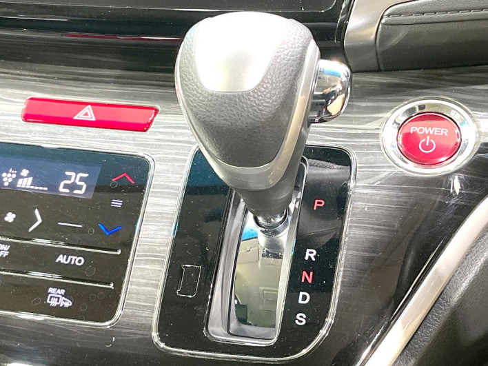 2016 Honda Odyssey Hybrid DAA-RC4 (UW-6a126cec12708)[9]