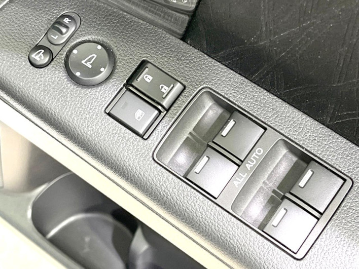 2016 Honda Odyssey Hybrid DAA-RC4 (UW-6a126cec12708)[24]