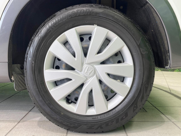 2014 Honda VEZEL DAA-RU3 (UW-6a126cf032fb8)[13]