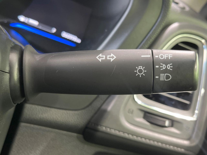 2014 Honda VEZEL DAA-RU3 (UW-6a126cf032fb8)[26]