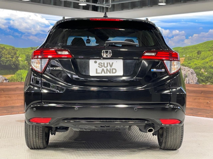 2016 Honda VEZEL DAA-RU3 (UW-6a126cf0df6bf)[23]