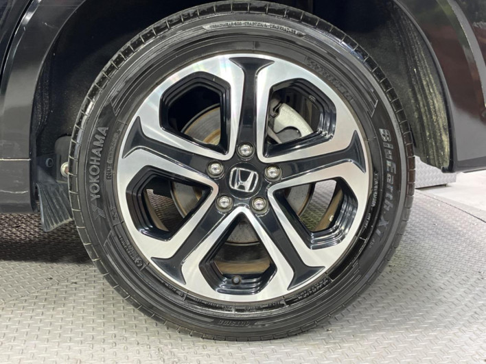 2016 Honda VEZEL DAA-RU3 (UW-6a126cf0df6bf)[15]