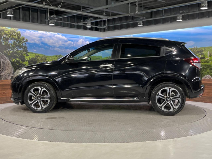 2016 Honda VEZEL DAA-RU3 (UW-6a126cf0df6bf)[25]