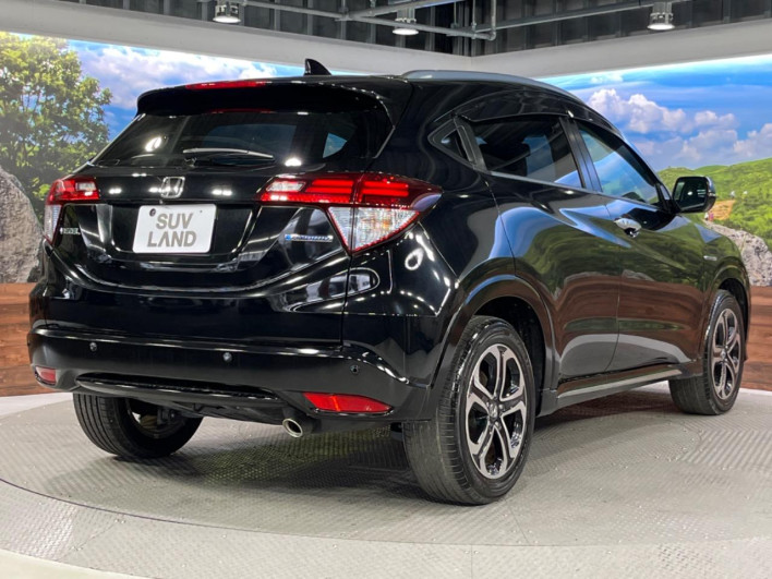 2016 Honda VEZEL DAA-RU3 (UW-6a126cf0df6bf)[22]