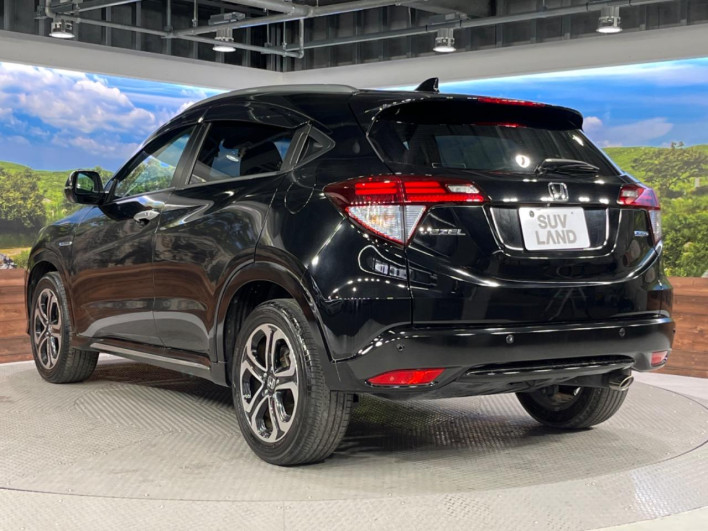 2016 Honda VEZEL DAA-RU3 (UW-6a126cf0df6bf)[24]