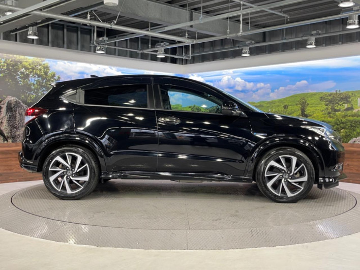 2016 Honda VEZEL DAA-RU3 (UW-6a126cf1053ee)[20]