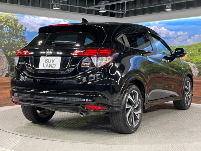 2016 Honda VEZEL DAA-RU3 (UW-6a126cf1053ee)[21]