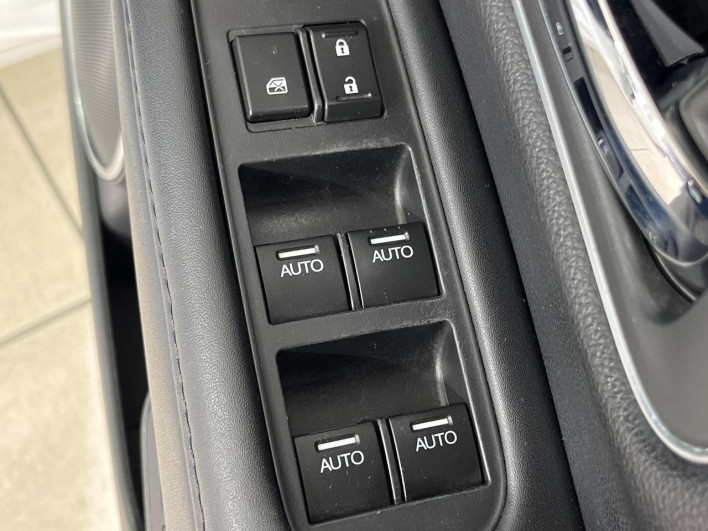 2016 Honda VEZEL DAA-RU4 (UW-6a126cf36c693)[12]