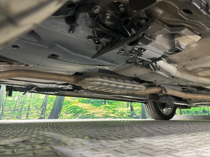 2013 Subaru Forester DBA-SJ5 (UW-6a126d02881c3)[16]