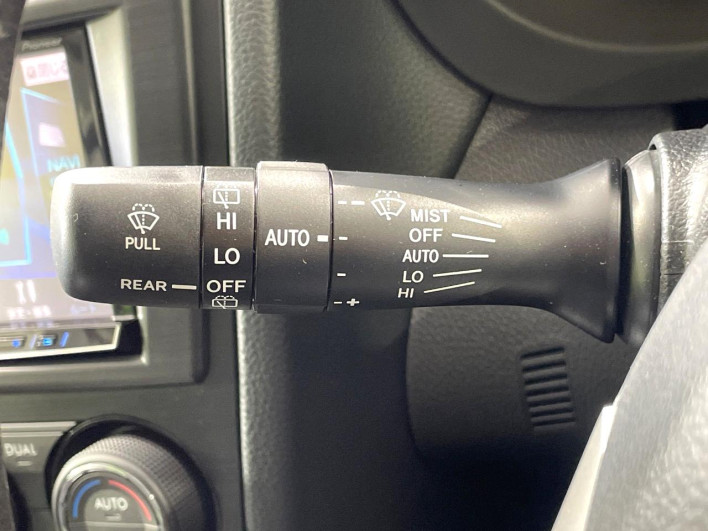 2014 Subaru Forester DBA-SJ5 (UW-6a126d02a7d53)[25]