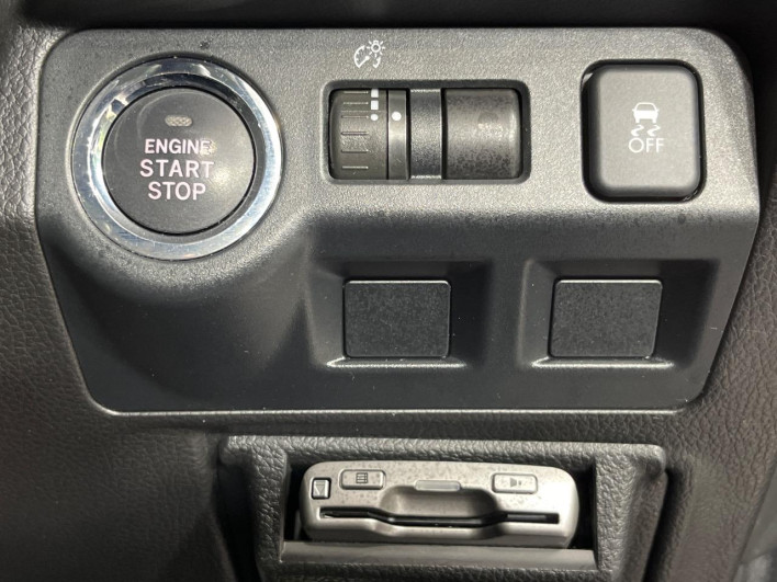 2013 Subaru Forester DBA-SJG (UW-6a126d04b9074)[18]