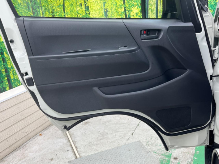 2023 Toyota Hiace Van 3BF-TRH200V (UW-6a126d0c4ac9b)[5]