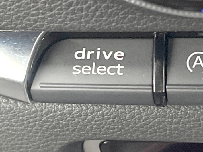 2015 Audi S3 Sedan ABA-8VCJXL (UW-6a126d215da3c)[16]