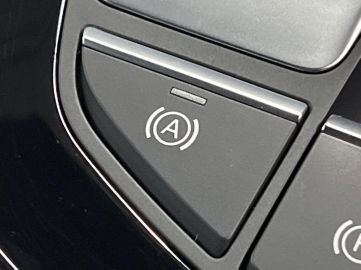 2022 Audi A4 3AA-8WDDWF (UW-6a126d21df66e)[17]