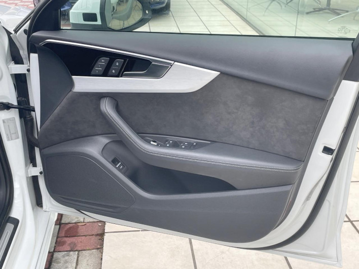 2022 Audi A4 3AA-8WDEM (UW-6a126d222418d)[8]