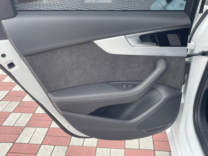 2022 Audi A4 3AA-8WDEM (UW-6a126d222418d)[19]