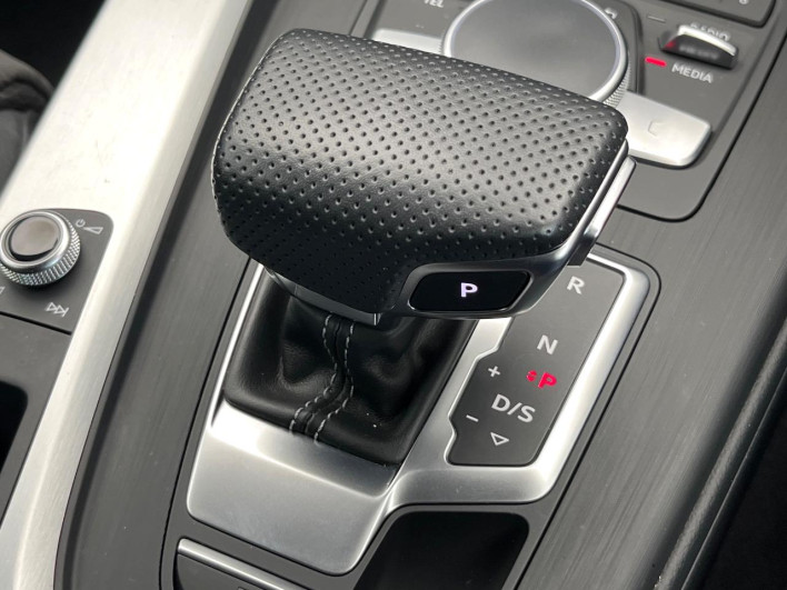 2019 Audi A5 Sportback DBA-F5CVKL (UW-6a126d223304c)[28]
