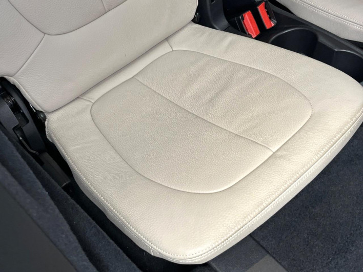 2017 BMW 2 Series LDA-2E20 (UW-6a126d2447160)[28]