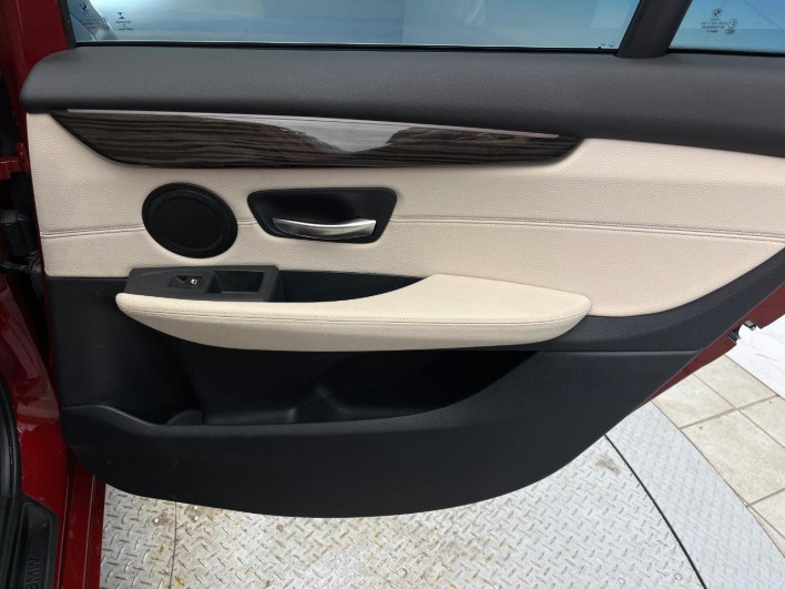 2017 BMW 2 Series LDA-2E20 (UW-6a126d2447160)[25]