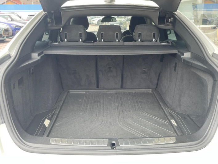 2014 BMW 3 Series DBA-3X20 (UW-6a126d24794c9)[23]
