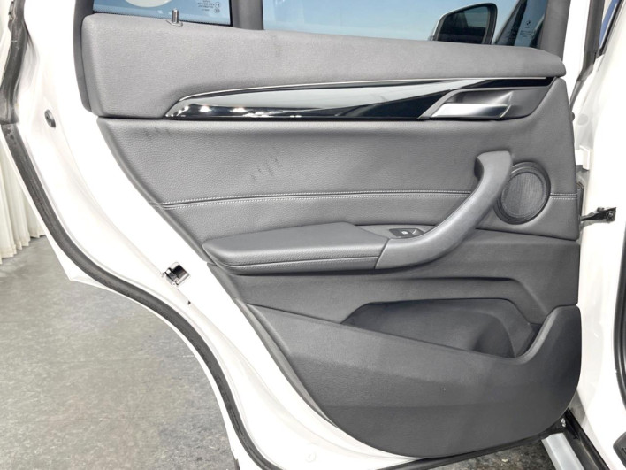 2018 BMW X1 LDA-HT20 (UW-6a126d25d9111)[12]