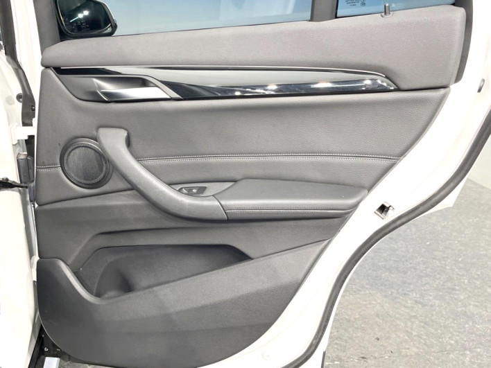 2018 BMW X1 LDA-HT20 (UW-6a126d25d9111)[17]