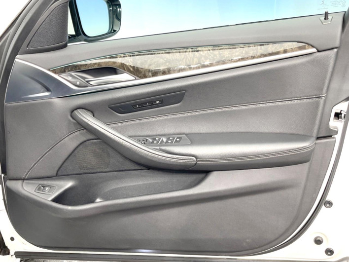 2017 BMW 5 Series DBA-JA20 (UW-6a126d26b5f0f)[20]
