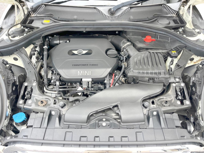 2018 Rover Mini LDA-LR20 (UW-6a126d2ba2945)[5]