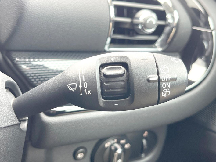 2018 Rover Mini LDA-LR20 (UW-6a126d2ba2945)[28]