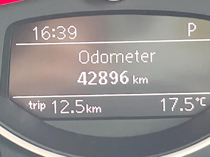 2018 Volkswagen The Beetle DBA-16CBZ (UW-6a126d2cea1c2)[2]