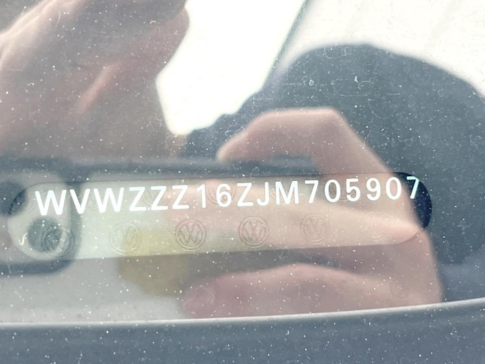 2018 Volkswagen The Beetle DBA-16CBZ (UW-6a126d2cea1c2)[1]
