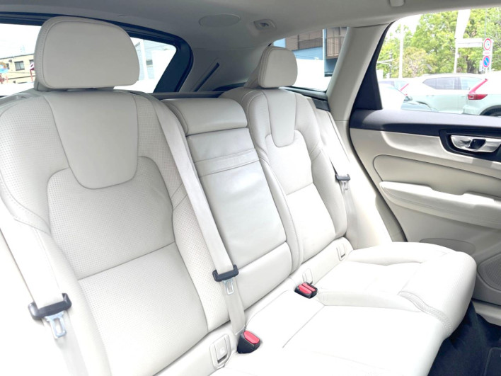 2021 Volvo XC60 5AA-UB420TXCM (UW-6a126d2eebddf)[22]