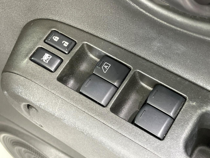 2015 Nissan Cube DBA-Z12 (UW-6a126d30eae70)[4]