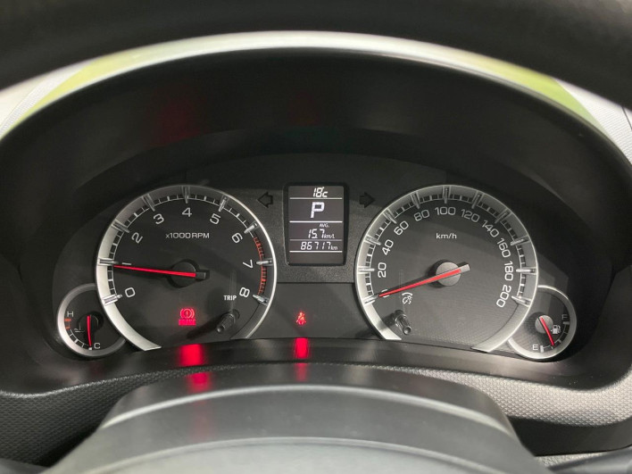 2014 Suzuki Swift DBA-ZC72S (UW-6a126d33ed66d)[14]