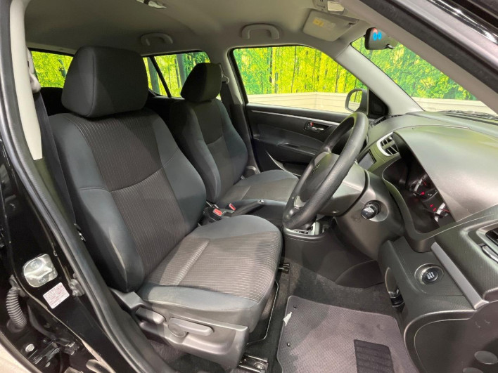 2014 Suzuki Swift DBA-ZC72S (UW-6a126d33ed66d)[24]