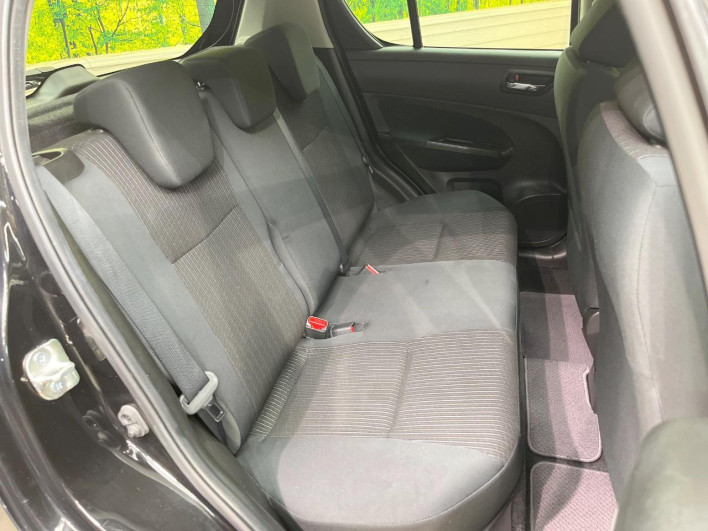 2014 Suzuki Swift DBA-ZC72S (UW-6a126d33ed66d)[26]