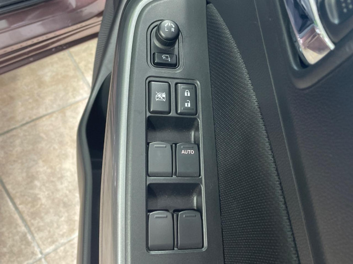 2018 Suzuki Swift DBA-ZC83S (UW-6a126d34b18e7)[8]