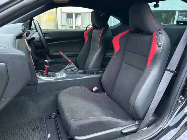 2016 Toyota 86 DBA-ZN6 (UW-6a126d384adde)[29]
