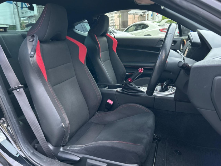 2016 Toyota 86 DBA-ZN6 (UW-6a126d384adde)[28]